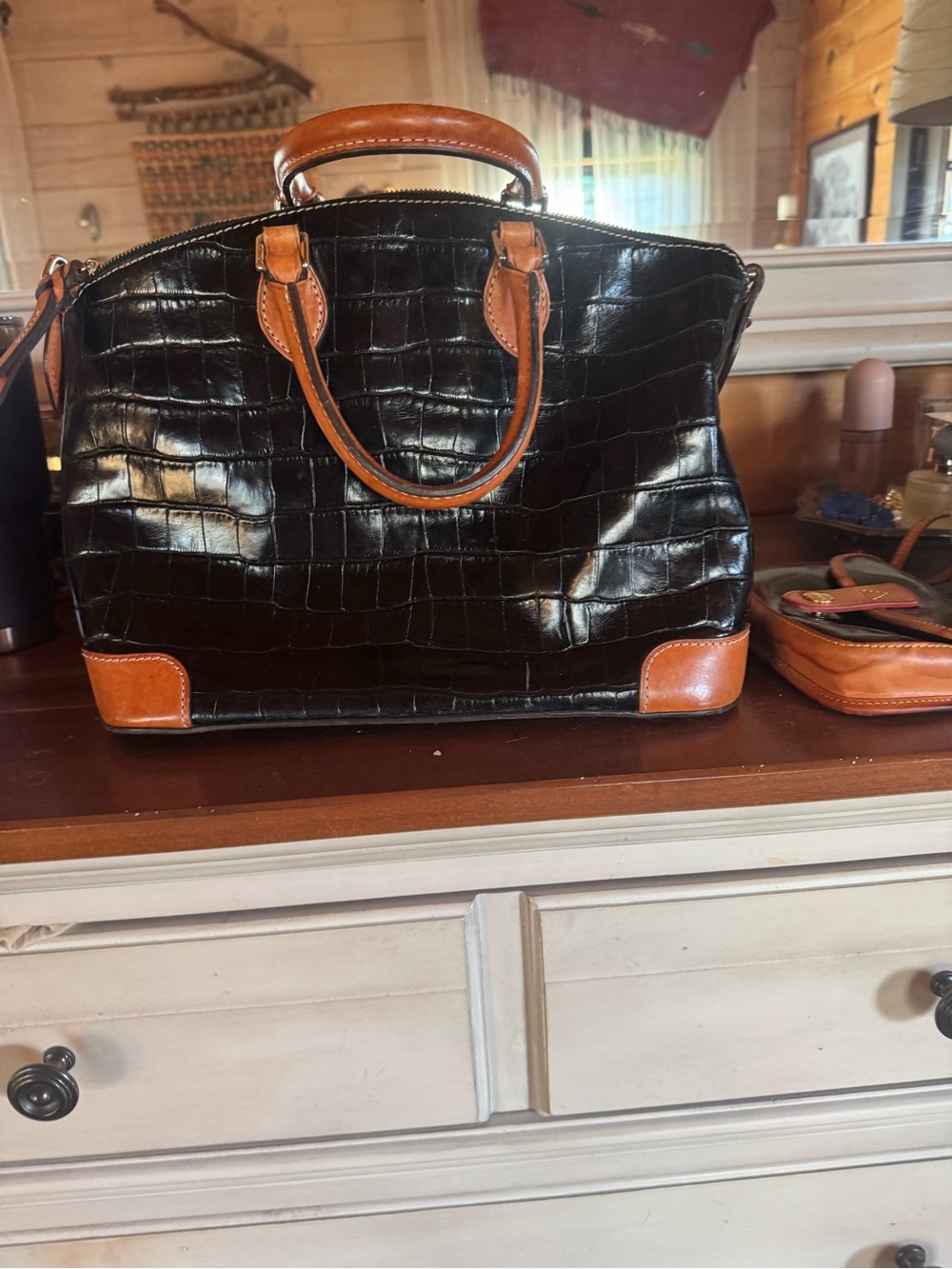 Dooney & Bourke Black Patent Croc Embossed Darcy Satchel w/pouch no strap EUC - Picture 2 of 5
